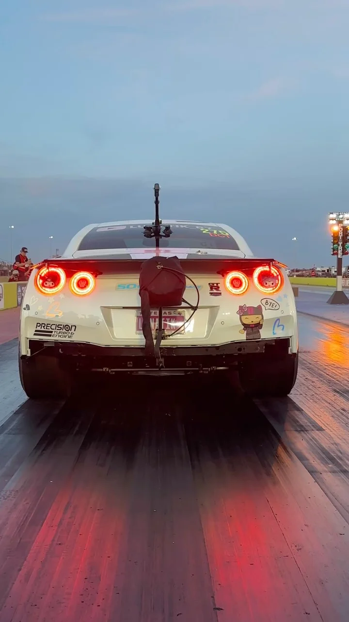 Nissan GTR R35 wins DCT Class at TX2K26 with this very clean pass. 
🏎️: lunatik