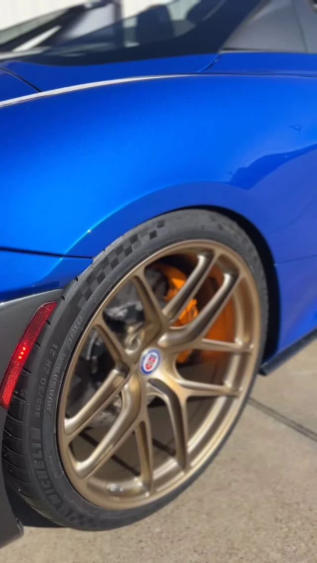 Hector’s Gorgeous spec 765LT equipped with #hrewheels #ryftsuspension #m_enginee