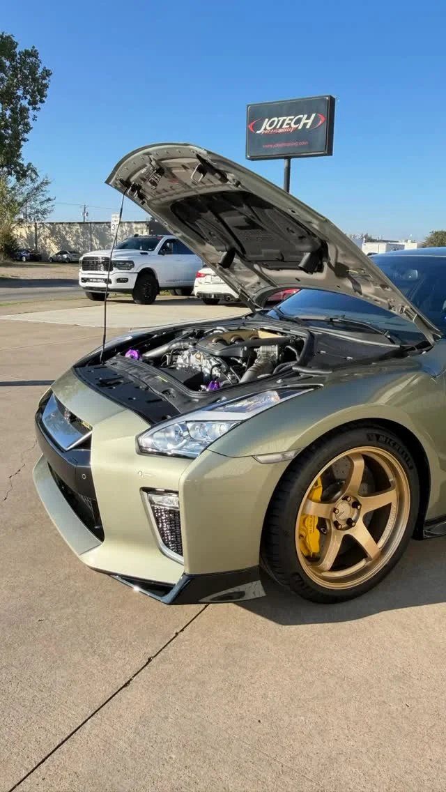 Millennium Jade perfection 💚
This rare GT-R T-Spec came in for some titanium up