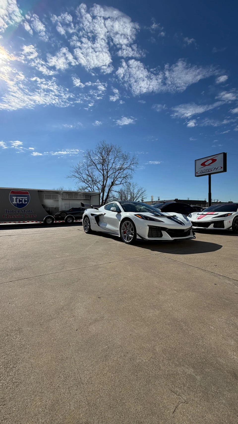 Another #ZR1 from @interstateclassiccars inbound to @JotechMotorsports 😈
Perfor