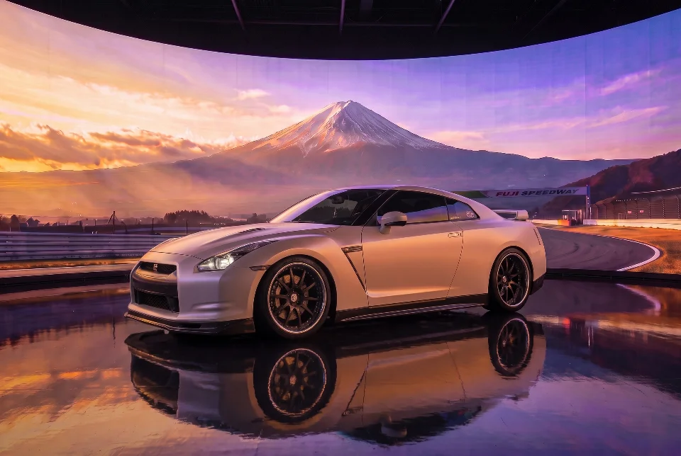 KENNY - MATTE WHITE GTR